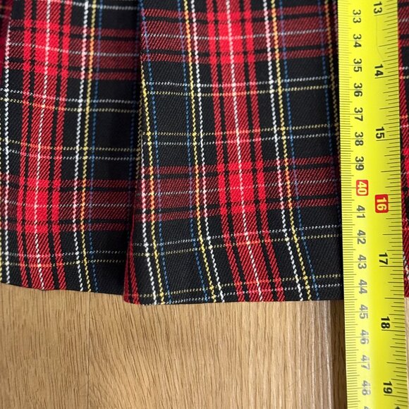 Simons Red Plaid Skirt - Size Small - Picture 10 of 11